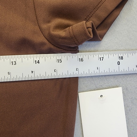 Love Charm Brown Short Sleeve Crewneck Tee Shirt Womens Large NWT 9053JN Stretch - Picture 8 of 9